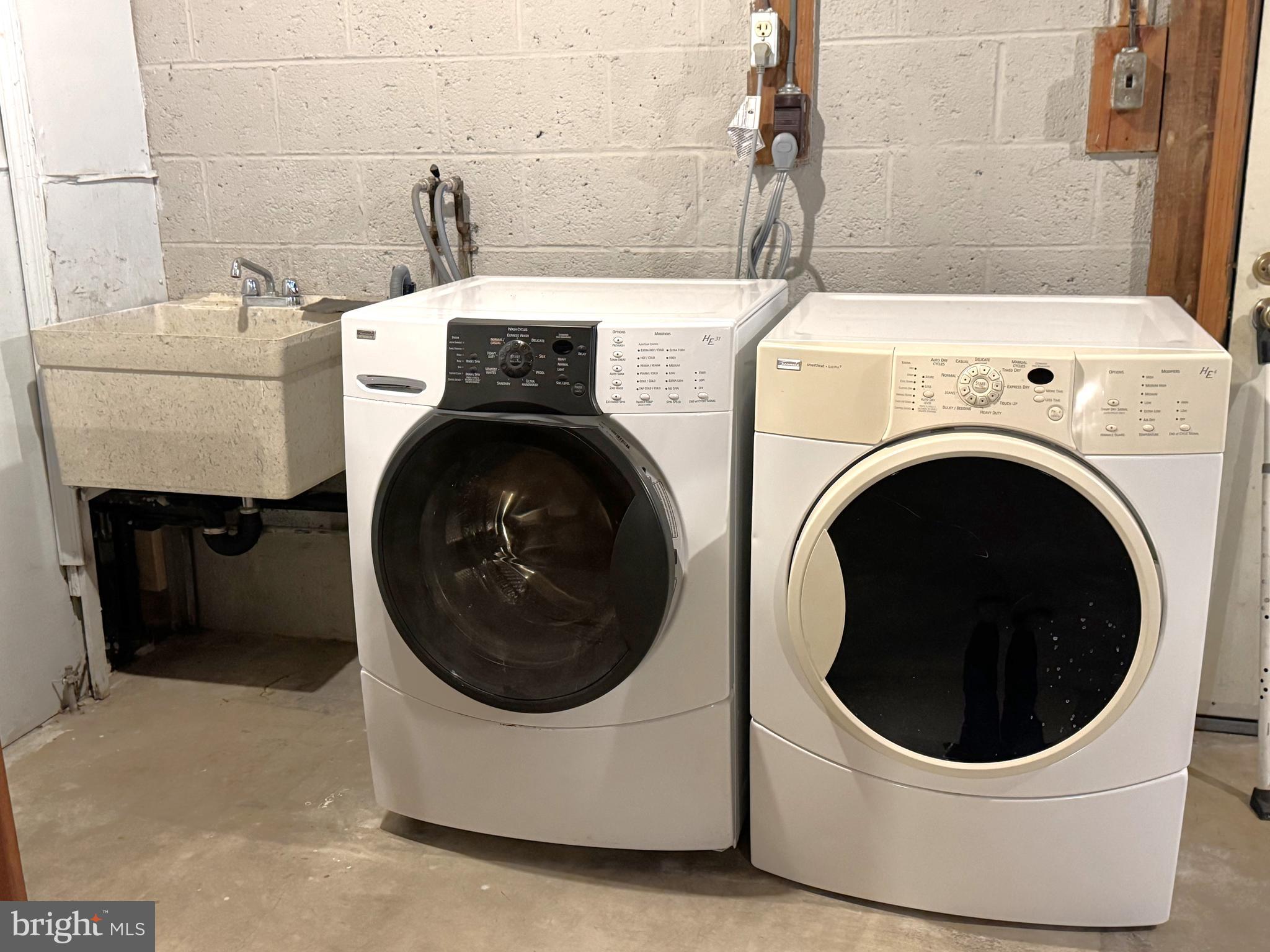 MURRAY HILL - Residential