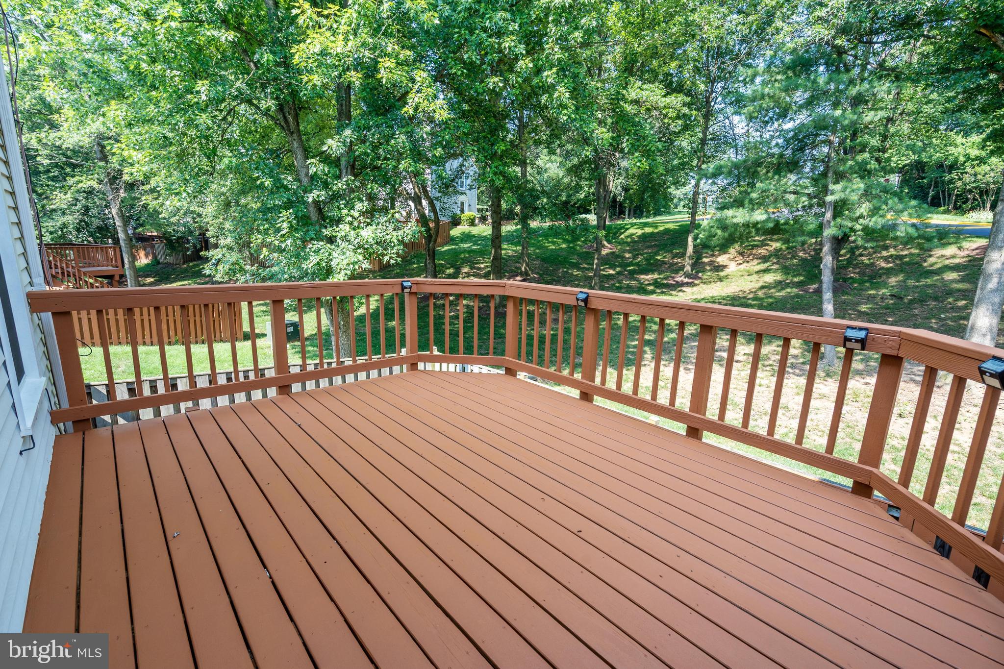 8498 LAUREL OAK DRIVE