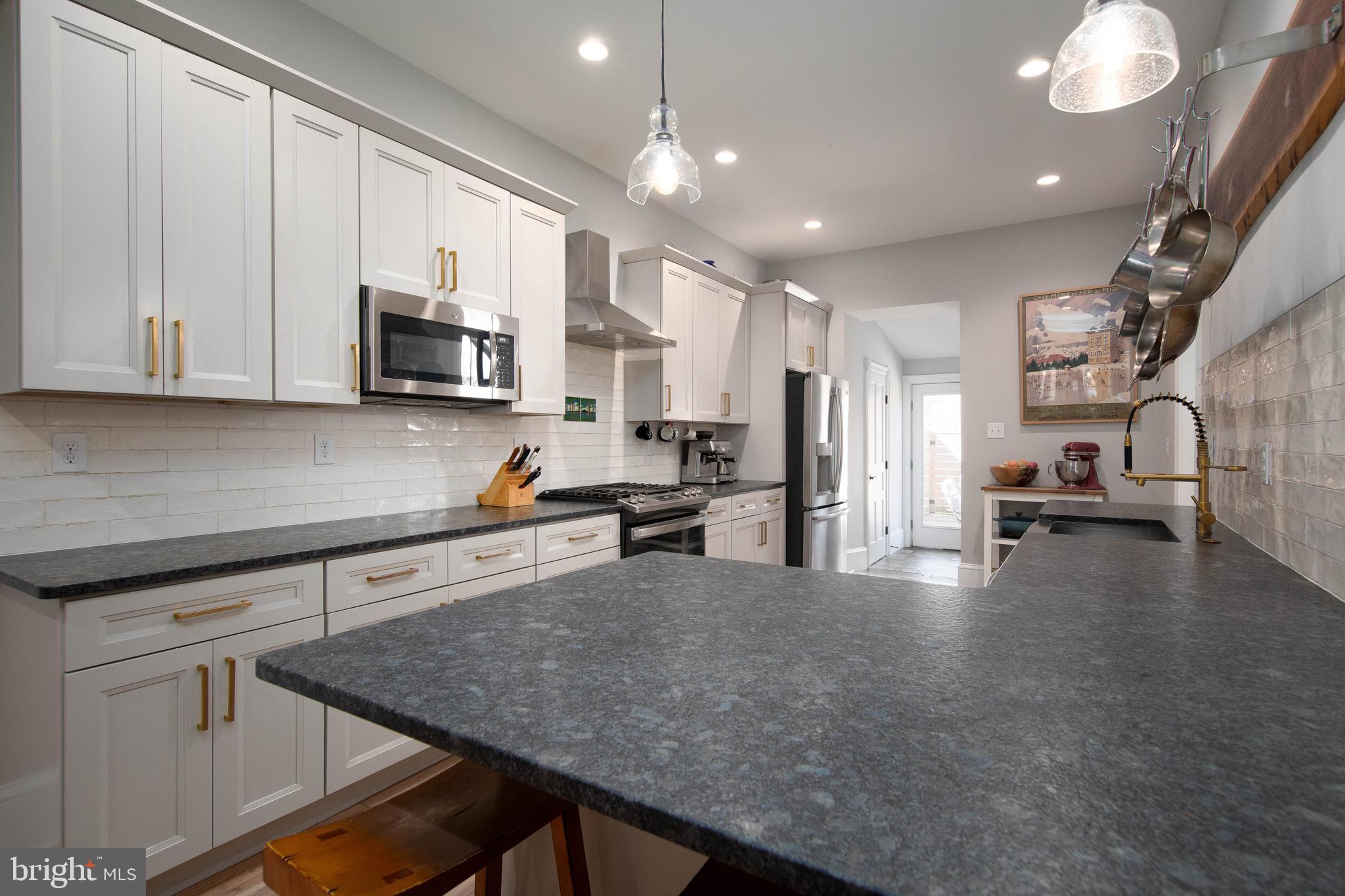 SPRUCE HILL - Residential