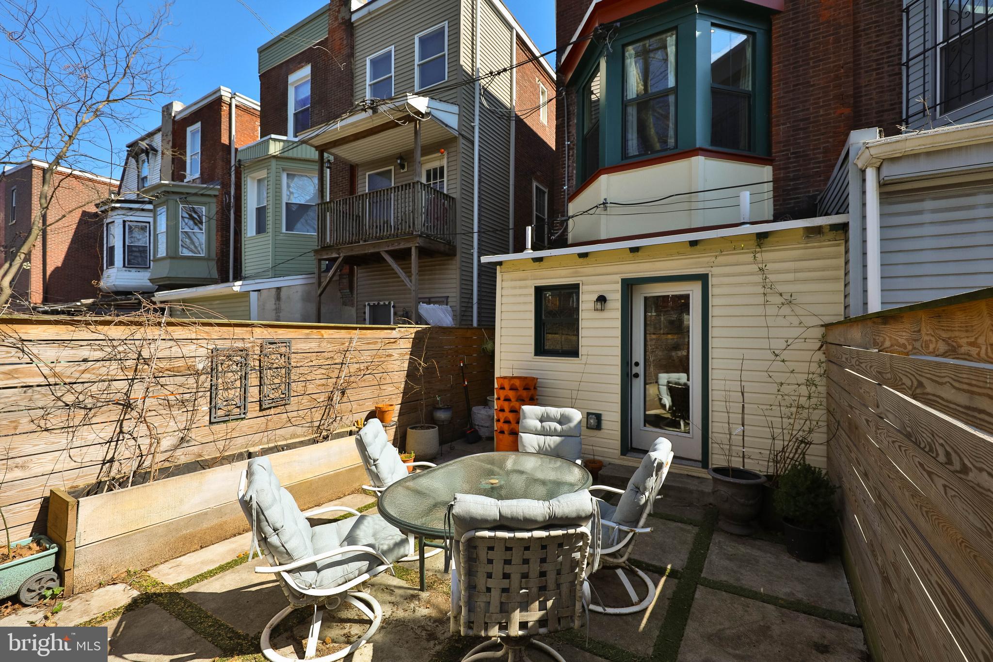 SPRUCE HILL - Residential