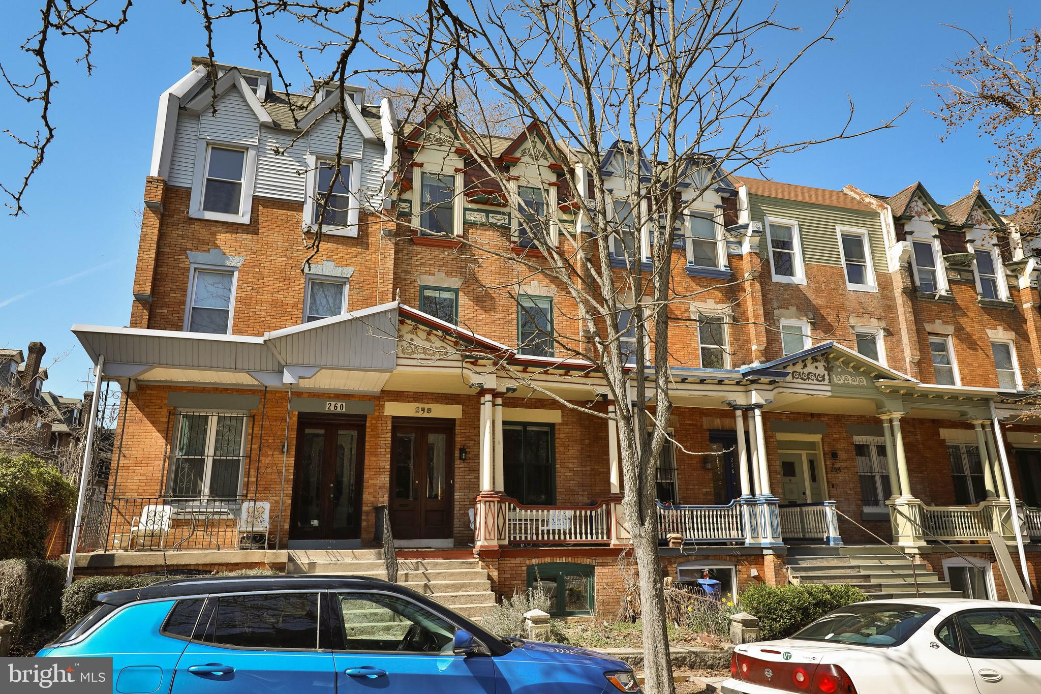 SPRUCE HILL - Residential