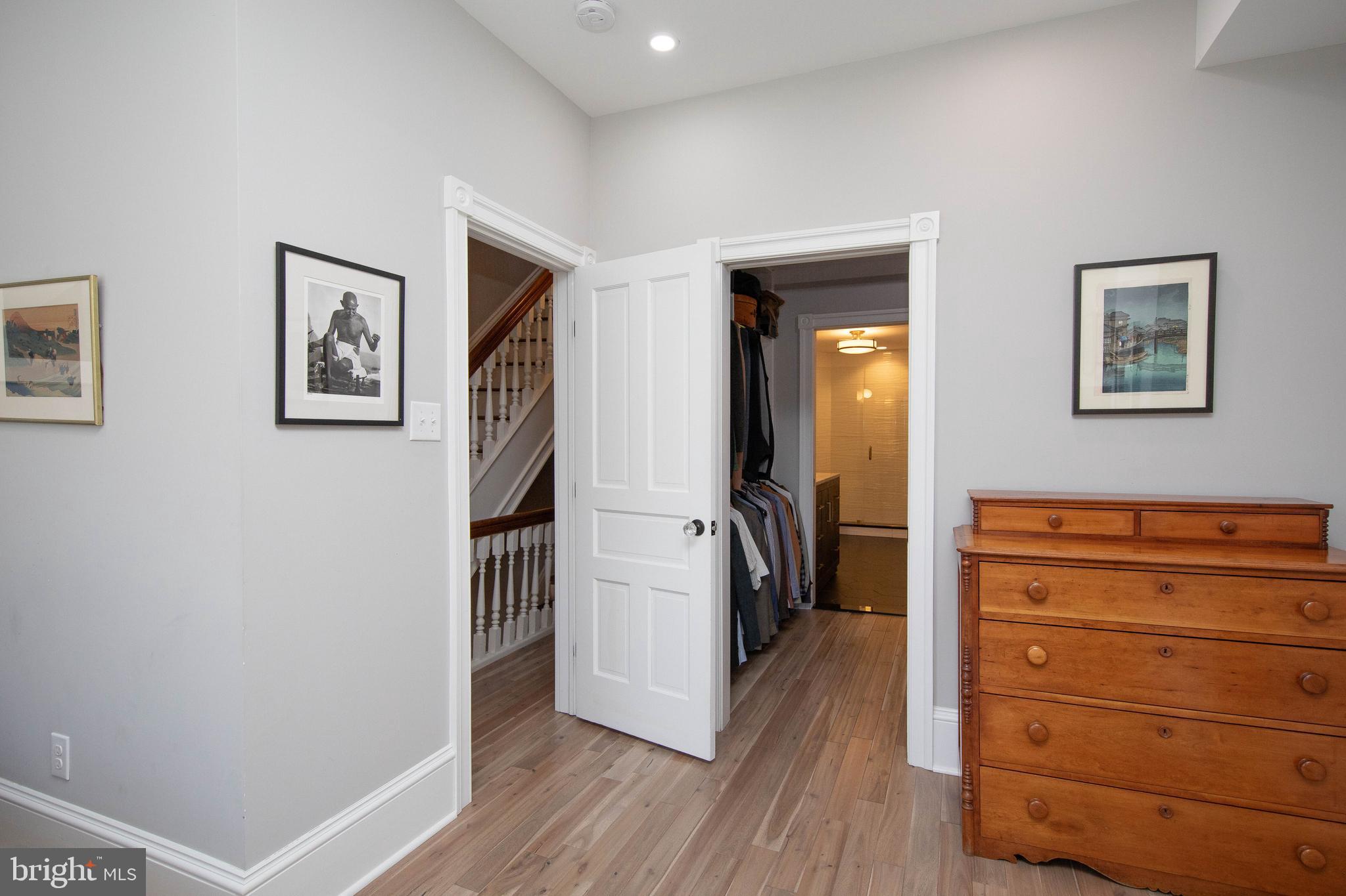 SPRUCE HILL - Residential