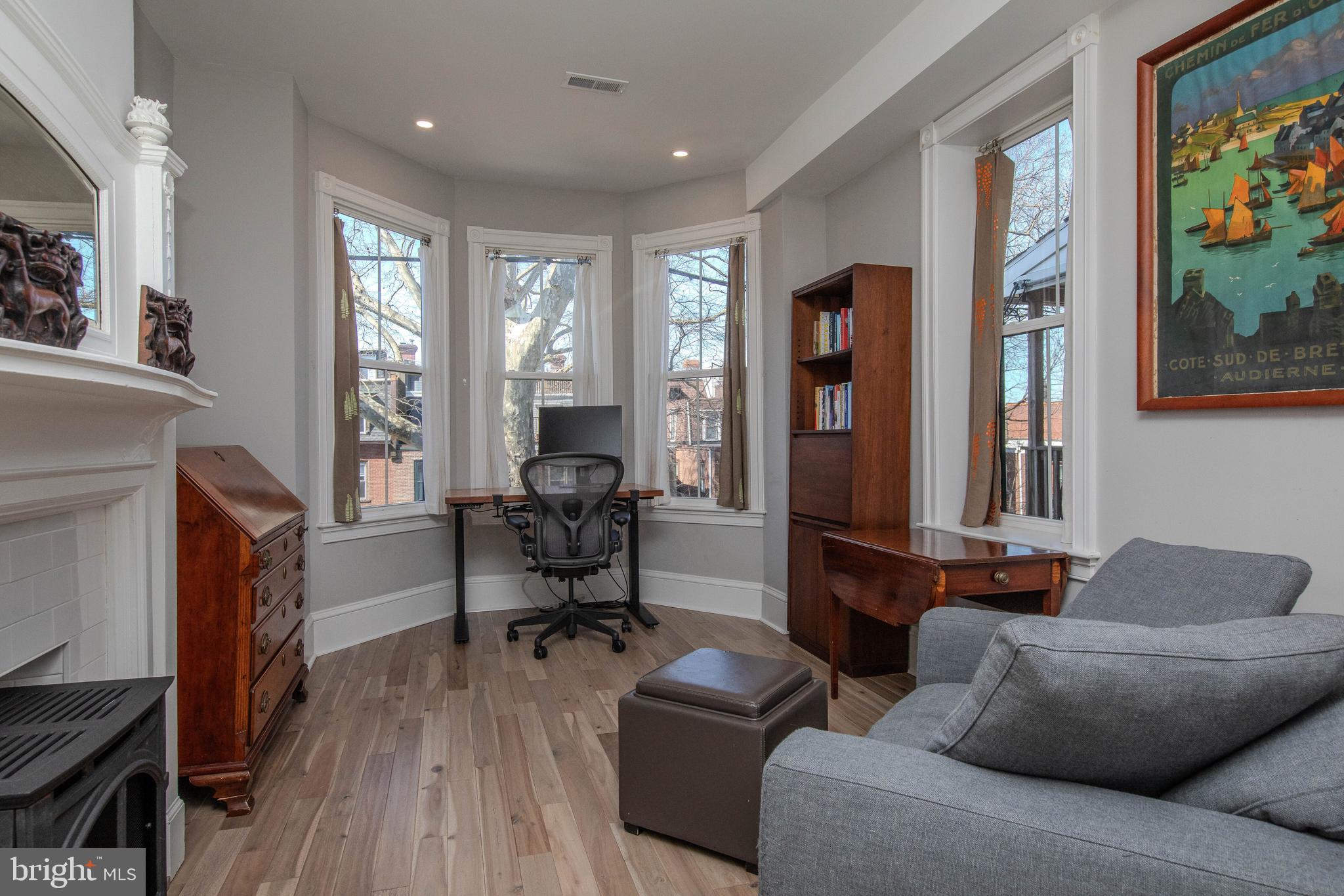 SPRUCE HILL - Residential