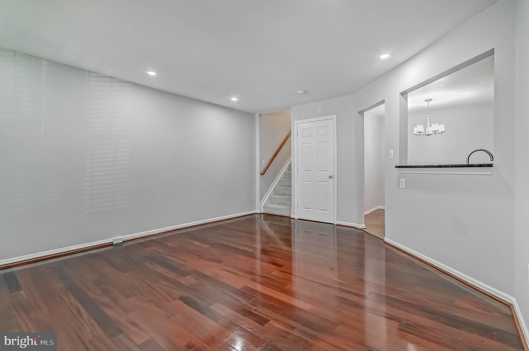 GUNSTON CORNER - Residential Lease