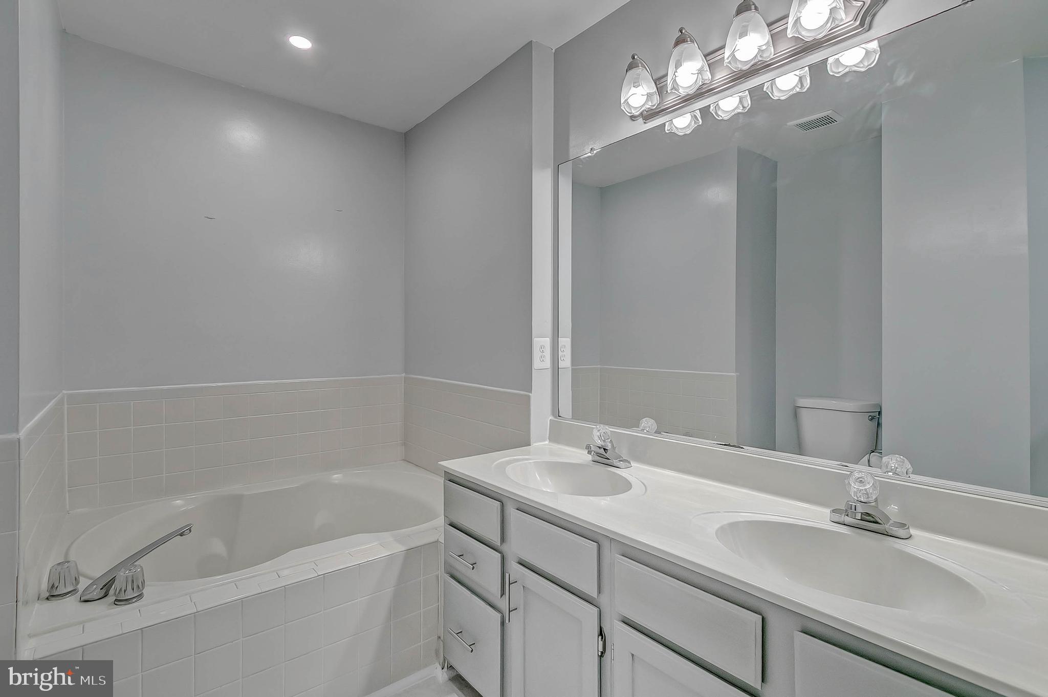 GUNSTON CORNER - Residential Lease