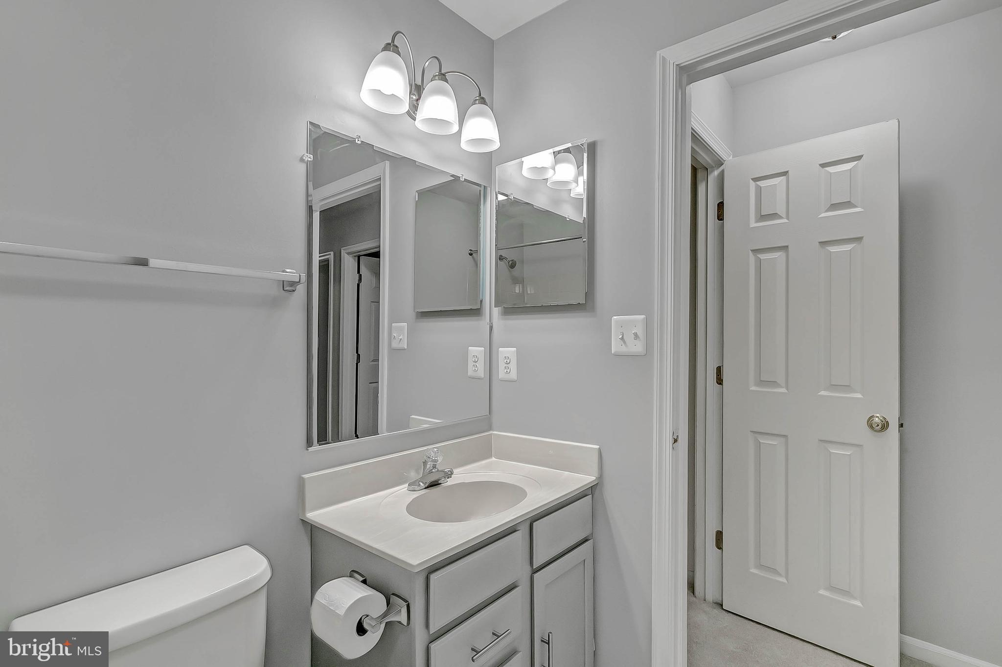 GUNSTON CORNER - Residential Lease