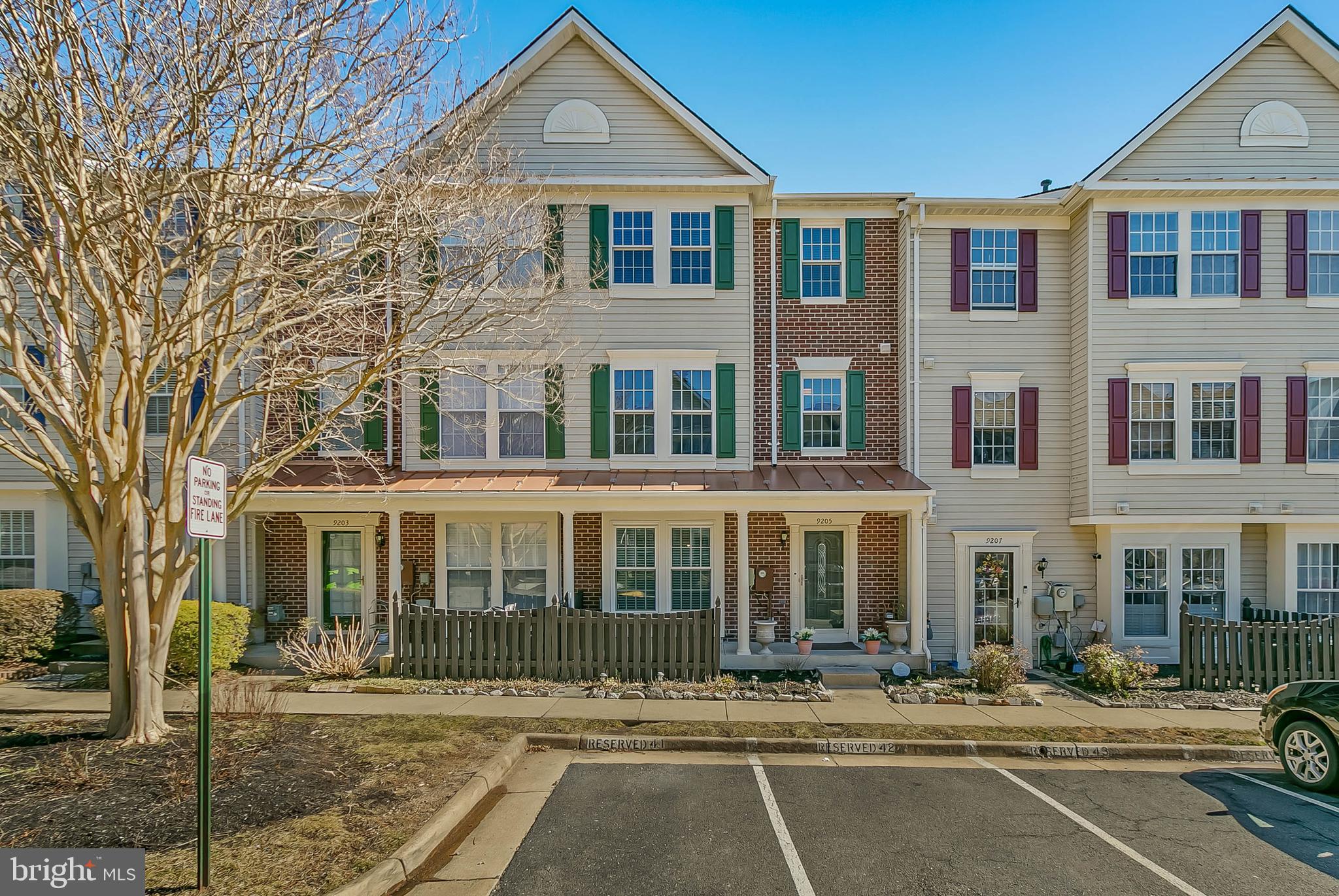 GUNSTON CORNER - Residential Lease