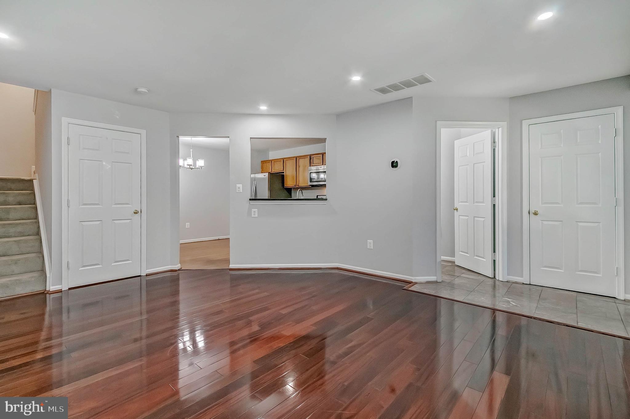 GUNSTON CORNER - Residential Lease