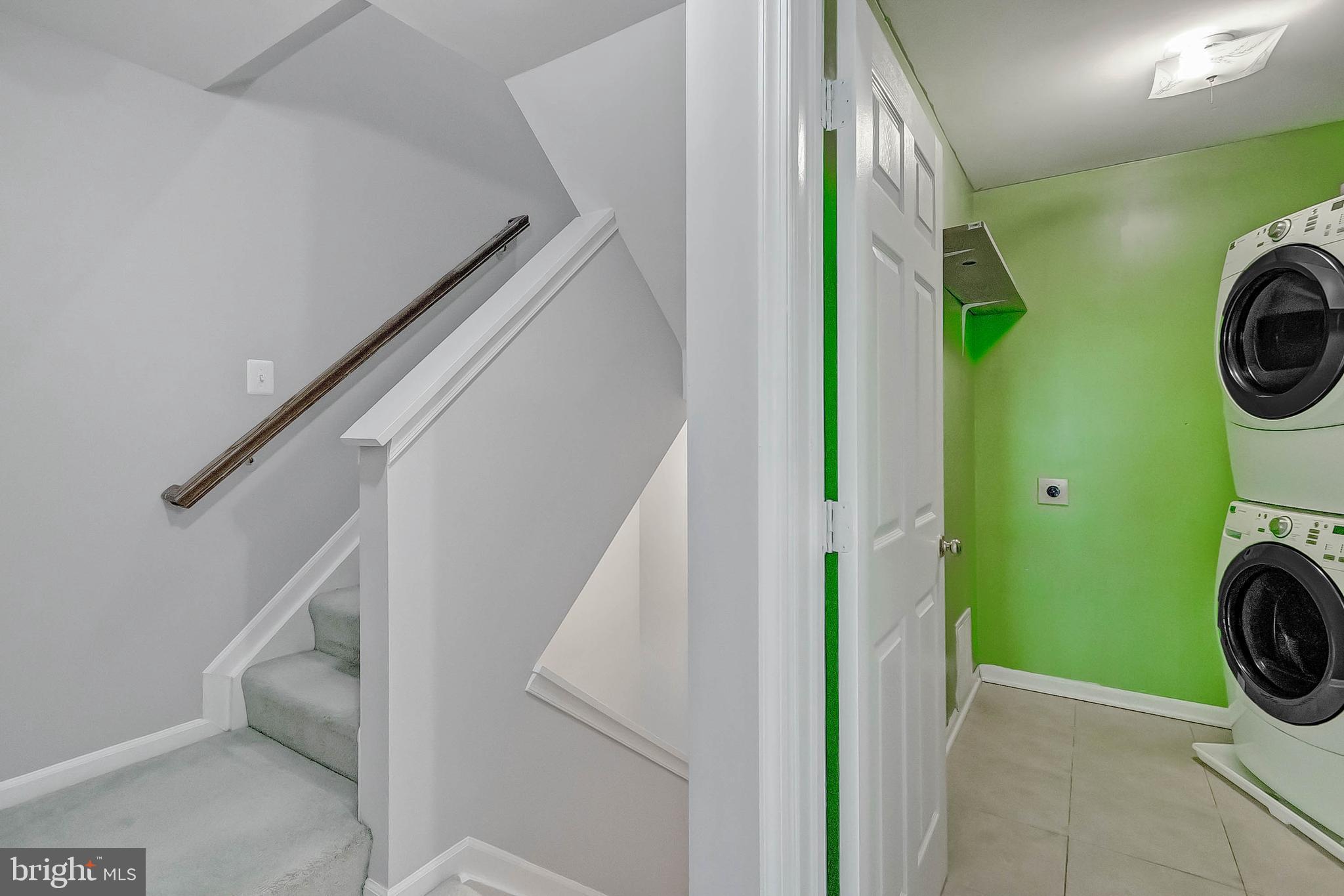 GUNSTON CORNER - Residential Lease