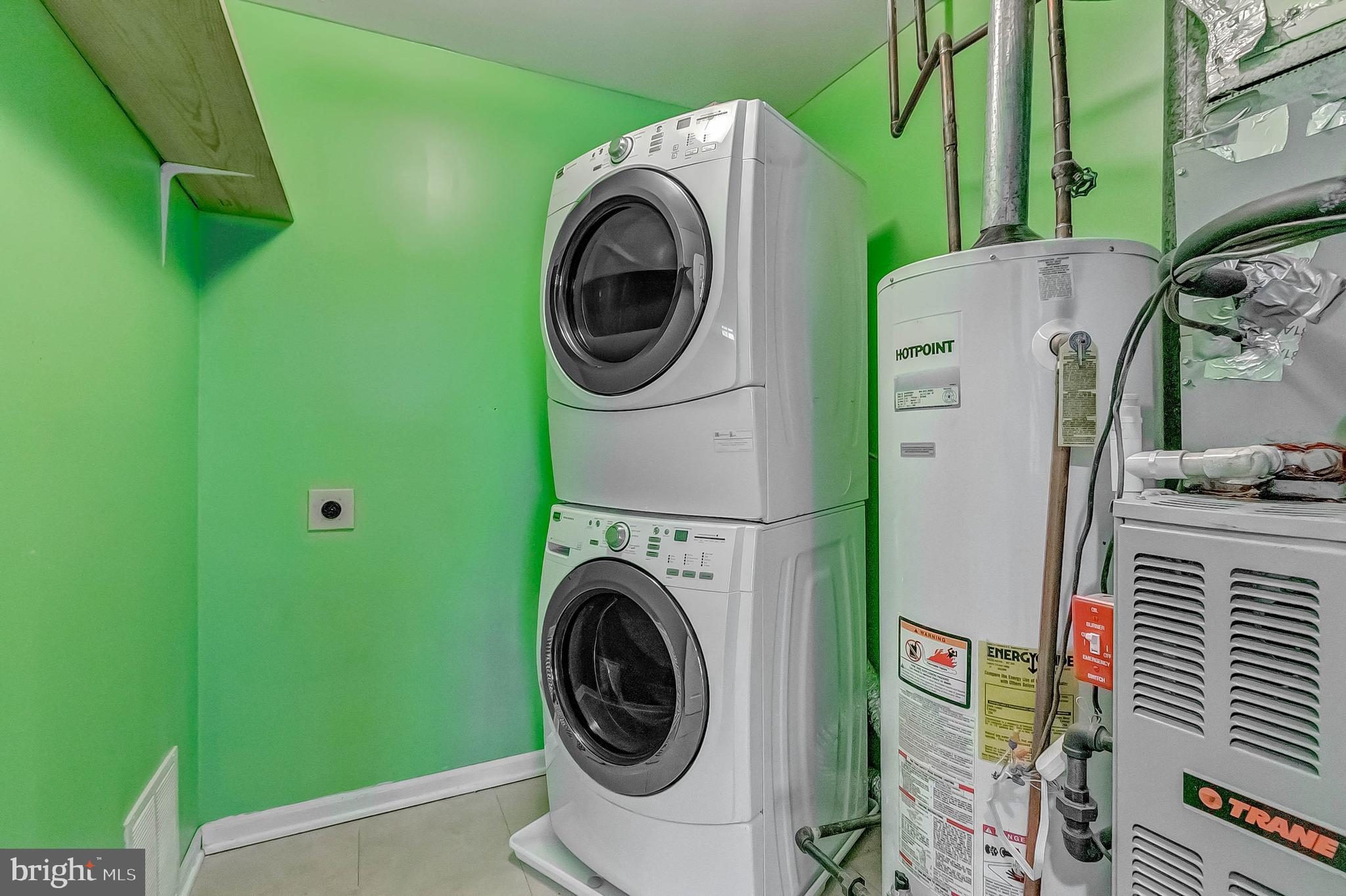 GUNSTON CORNER - Residential Lease