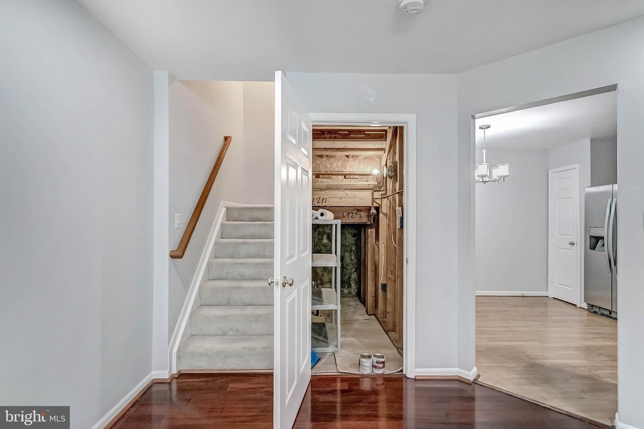 GUNSTON CORNER - Residential Lease