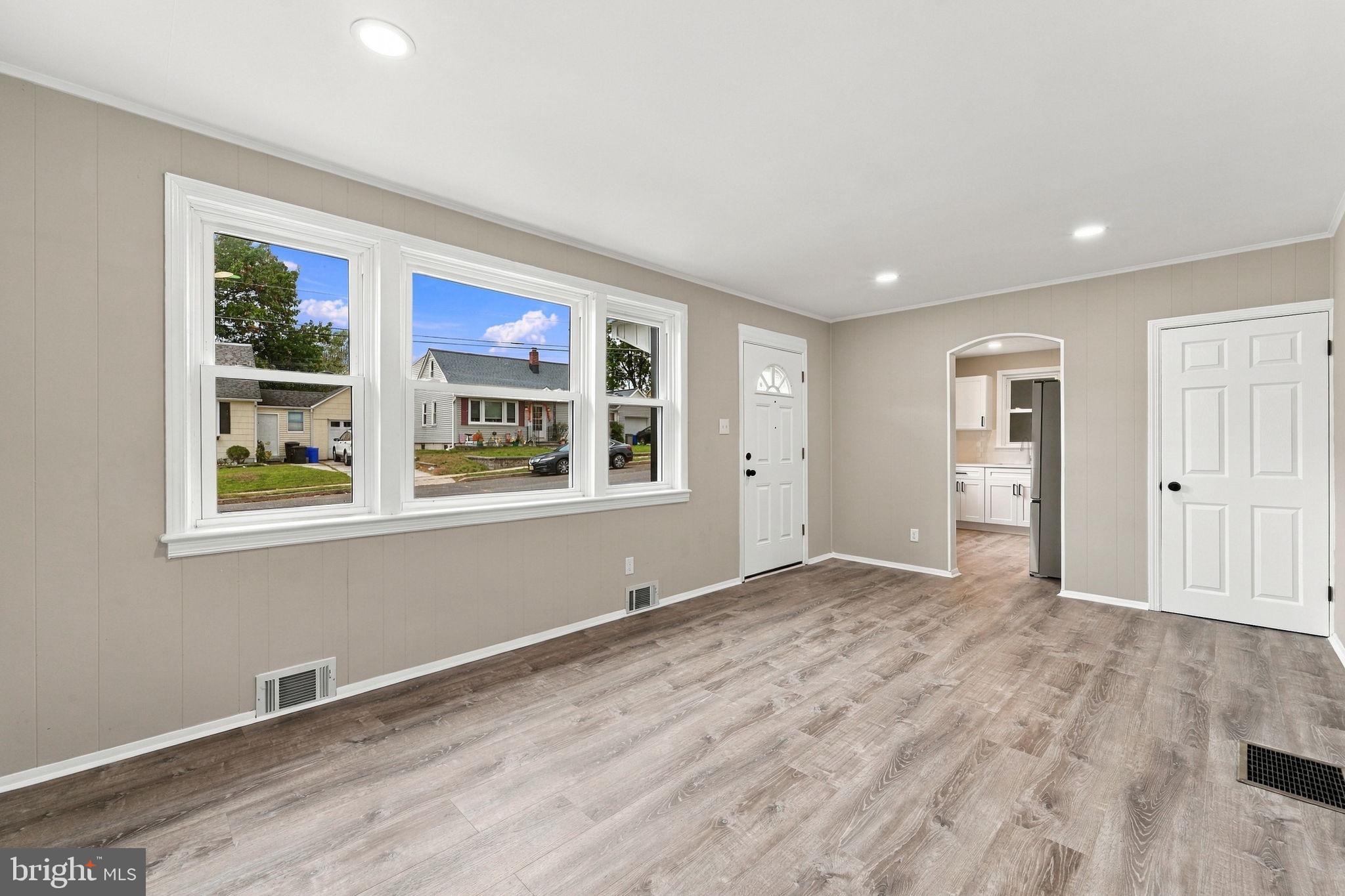 15 SULLIVAN AVENUE