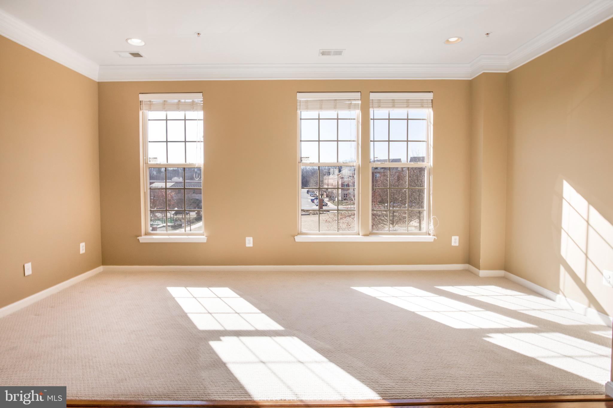 MADISON CRESCENT CONDOMINIUM - Residential