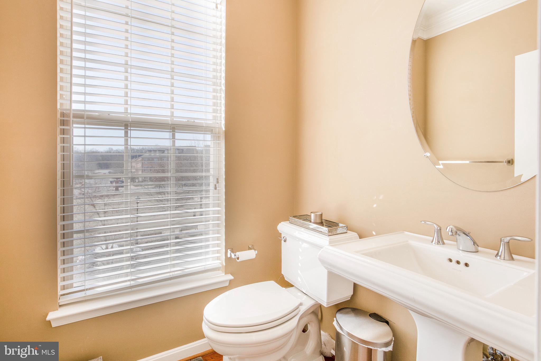 MADISON CRESCENT CONDOMINIUM - Residential