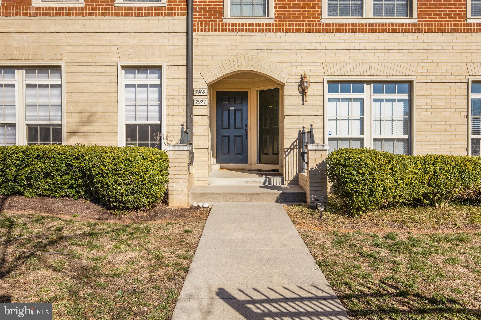 MADISON CRESCENT CONDOMINIUM - Residential