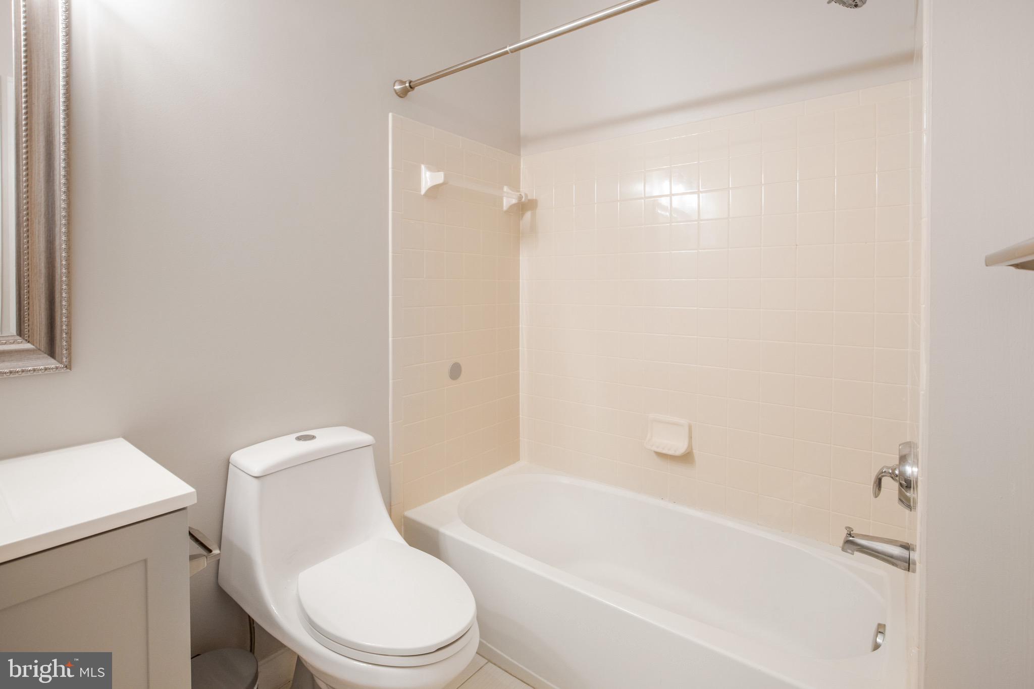 MADISON CRESCENT CONDOMINIUM - Residential