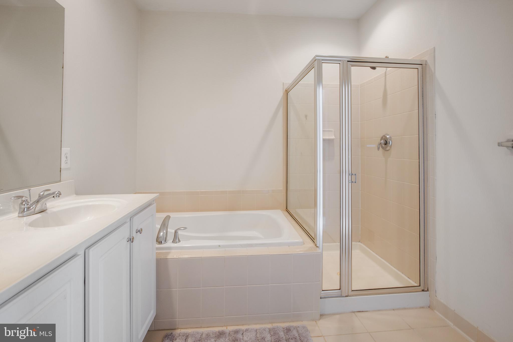 MADISON CRESCENT CONDOMINIUM - Residential