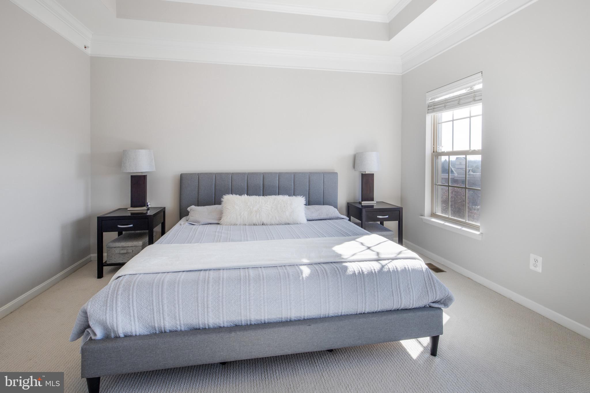 MADISON CRESCENT CONDOMINIUM - Residential