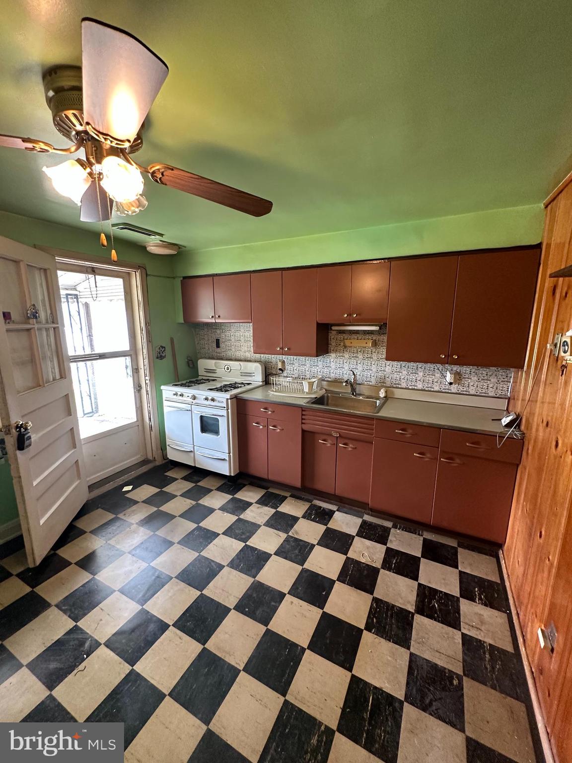 EASTFIELD - Residential