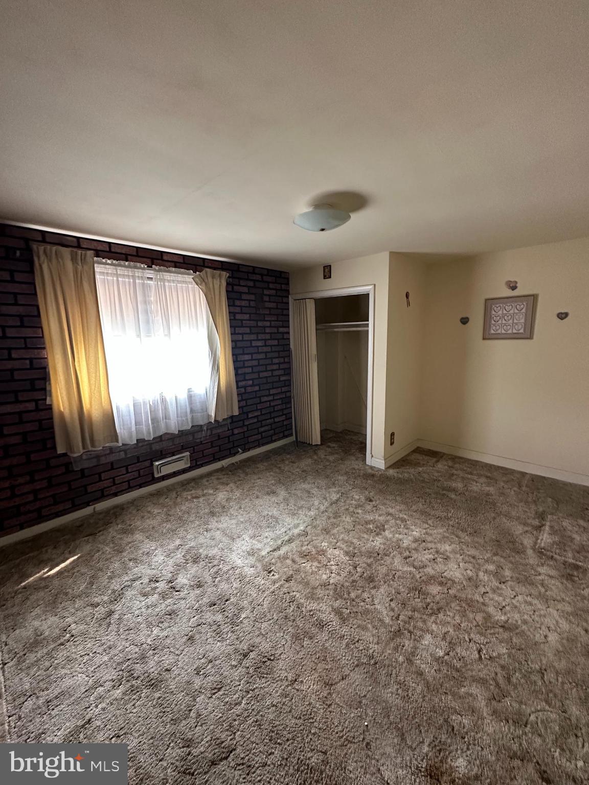 EASTFIELD - Residential