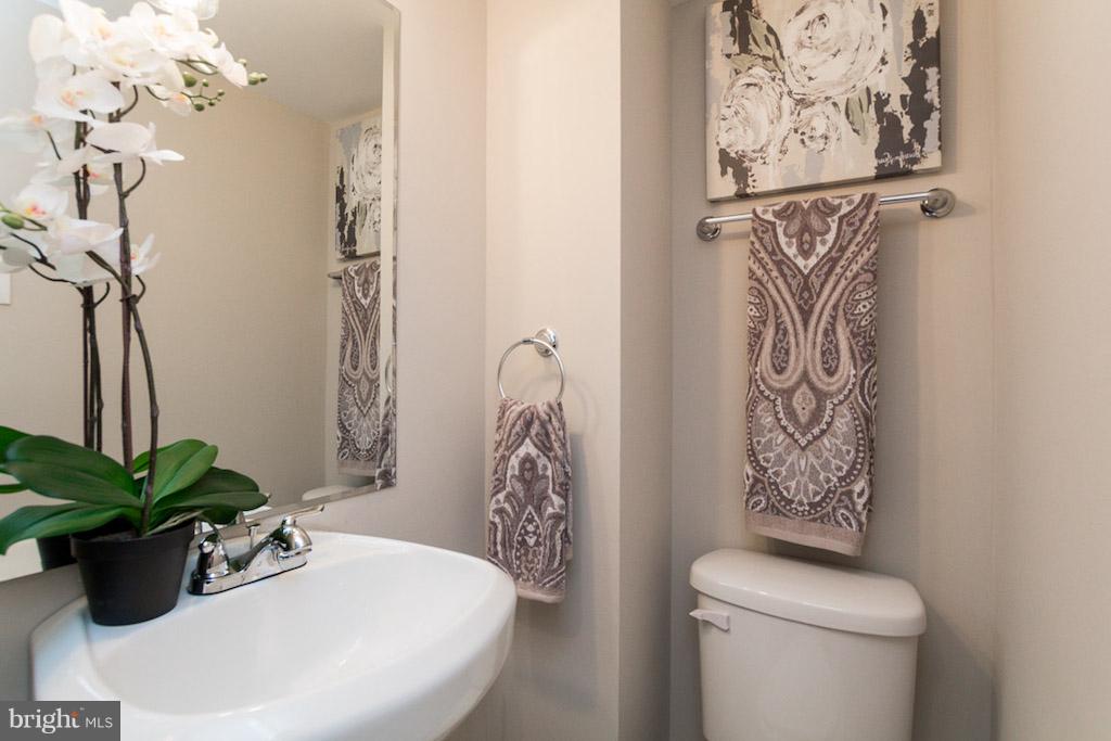 LOCH HILL - Residential