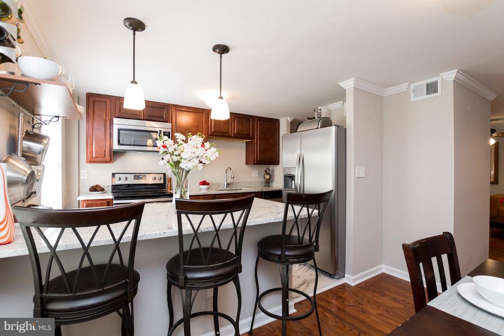 LOCH HILL - Residential