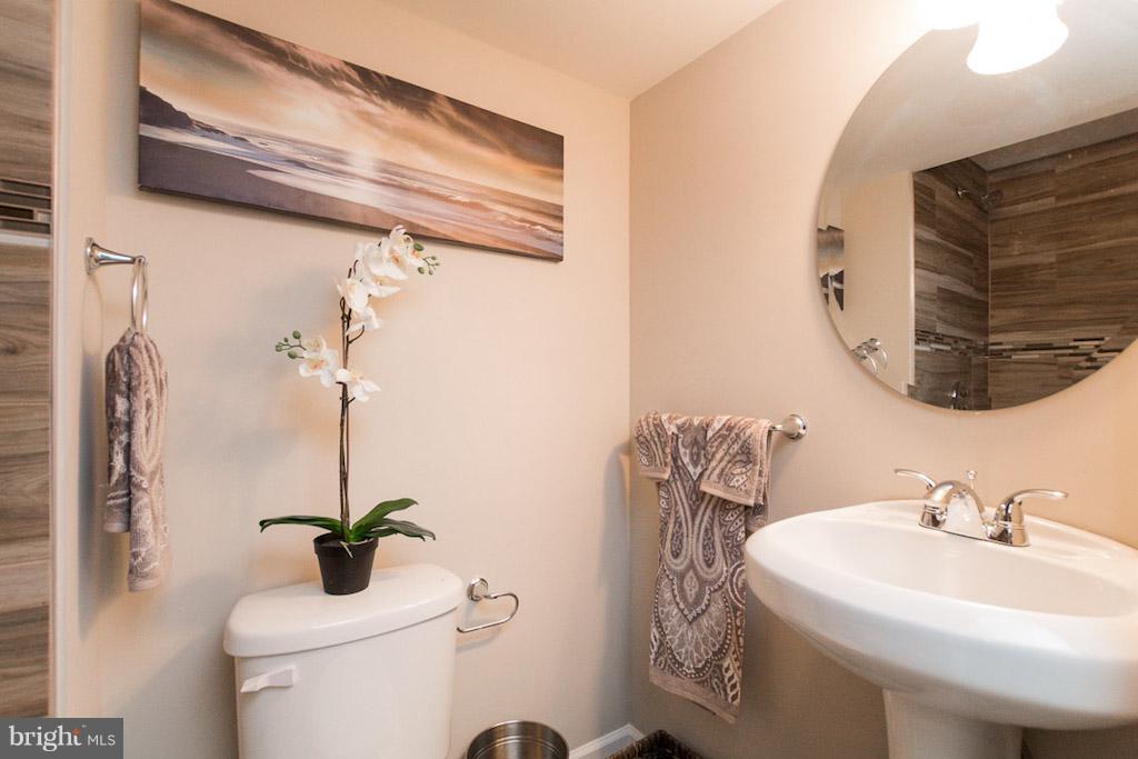 LOCH HILL - Residential