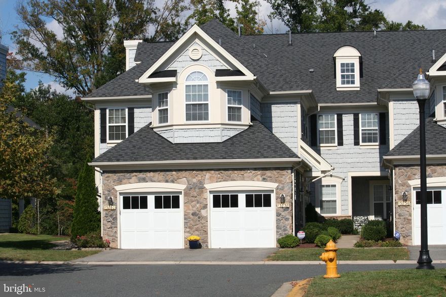 Great opportunity to rent in one of NOVA's premier communities.  Spacious 3 level condo with Gleaming Hardwood Floors, Close to commuter routes north to DC and all NOVA military installations.  Home pictured from outside may not be the exact unit, but similar. All interior shots reflect the subject unit.