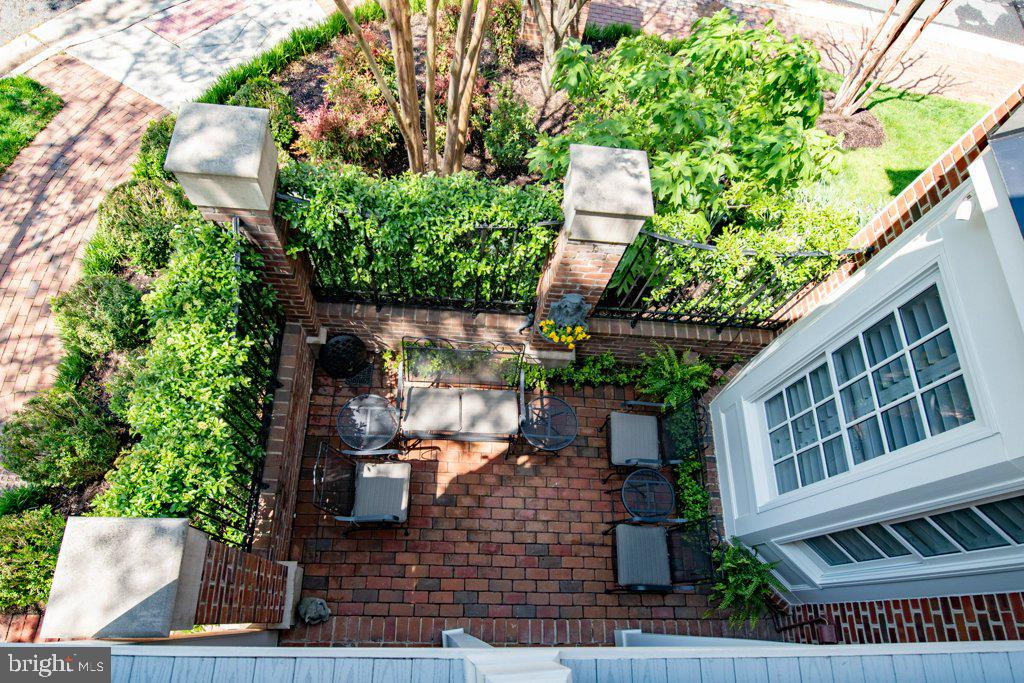 OLD TOWN VILLAGE - Residential