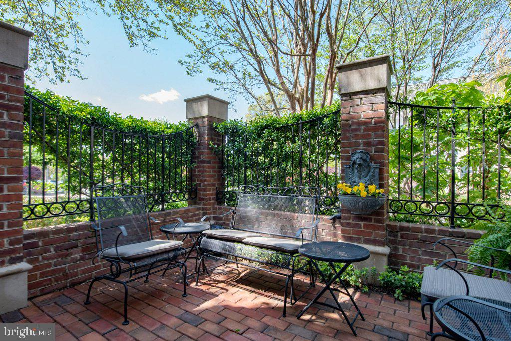 OLD TOWN VILLAGE - Residential