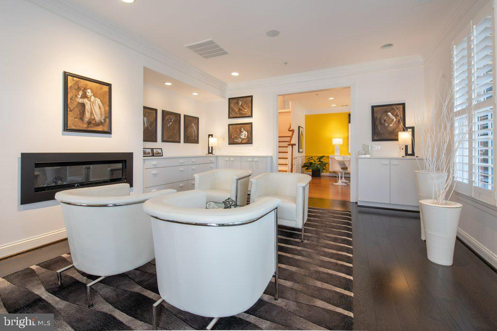 OLD TOWN VILLAGE - Residential