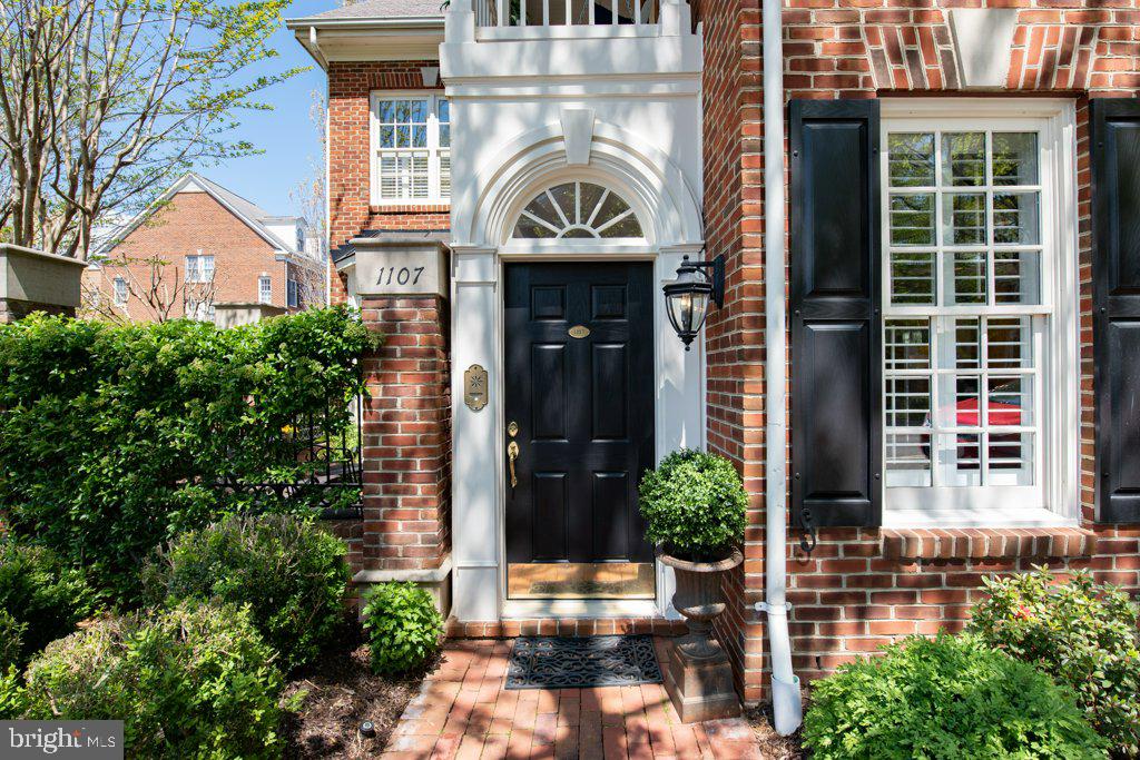 OLD TOWN VILLAGE - Residential