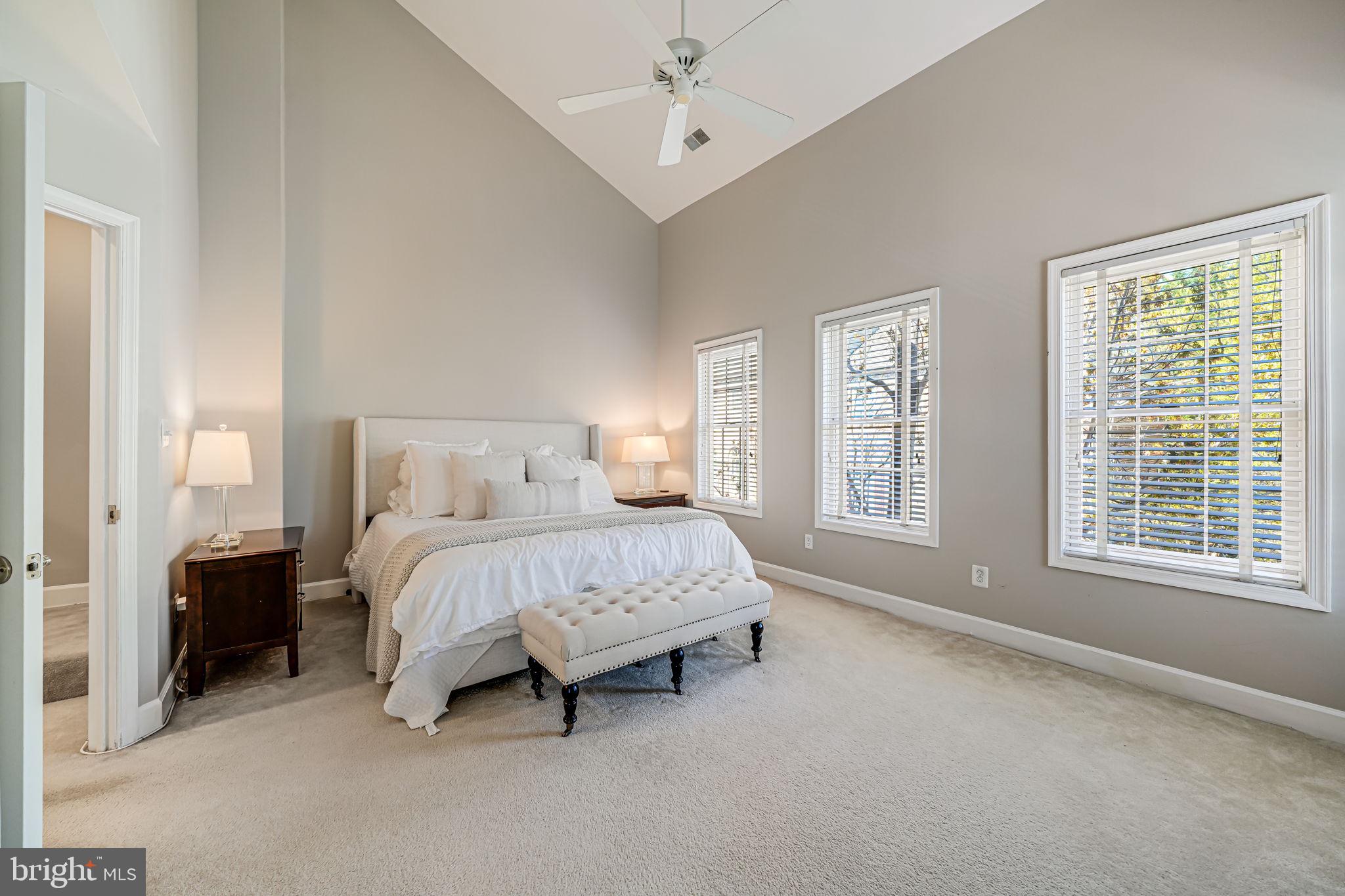 STONEGATE - Residential