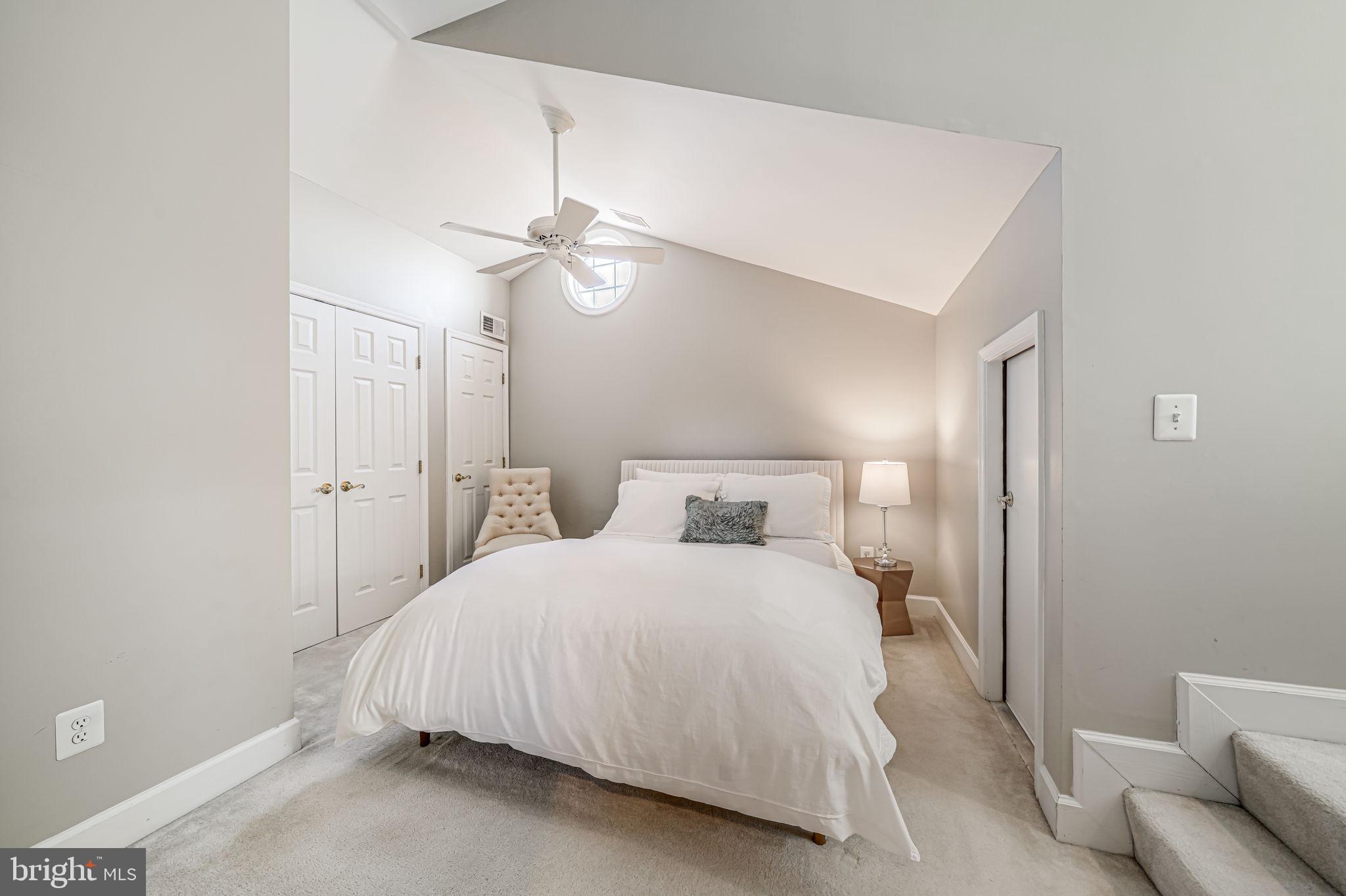 STONEGATE - Residential