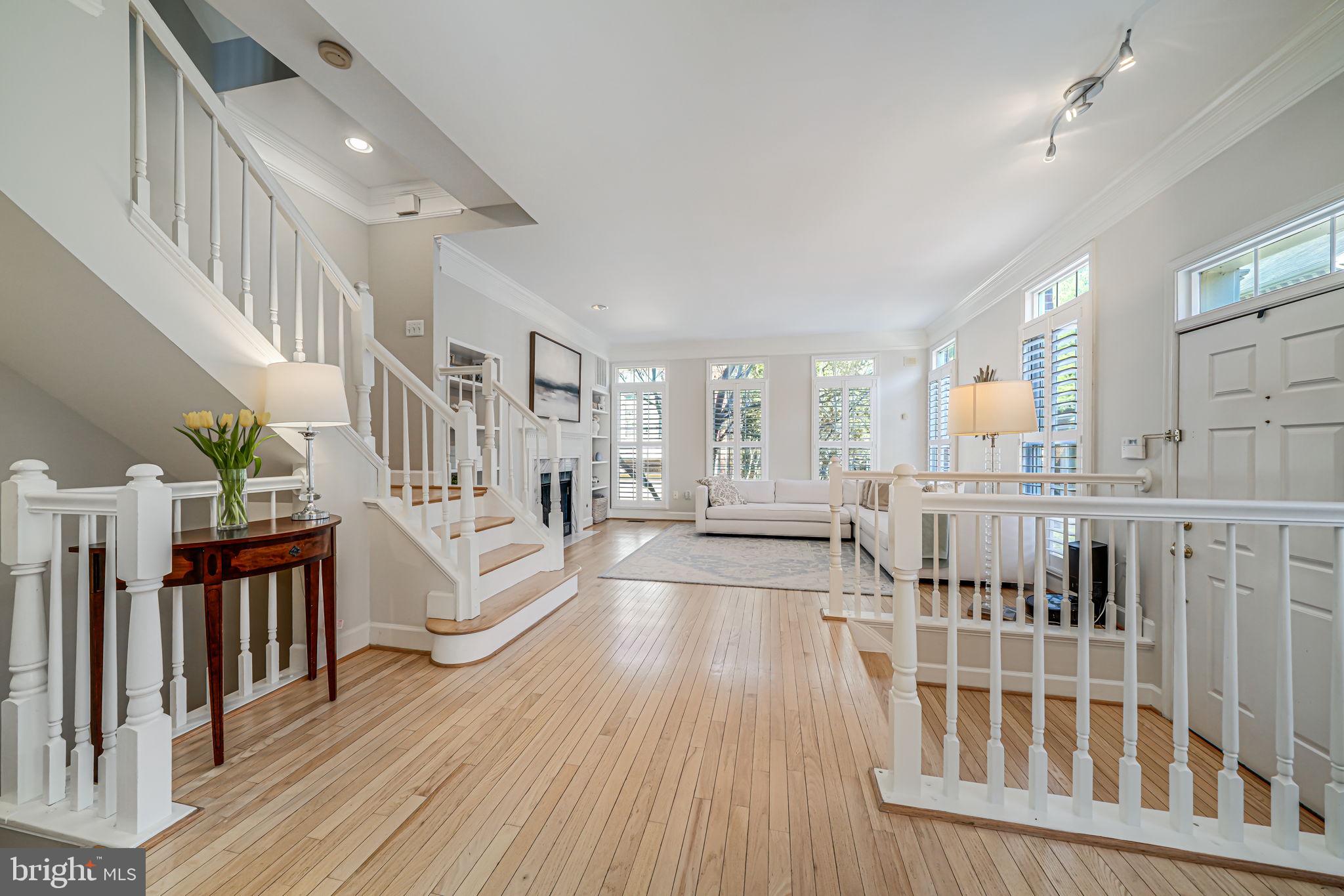 STONEGATE - Residential