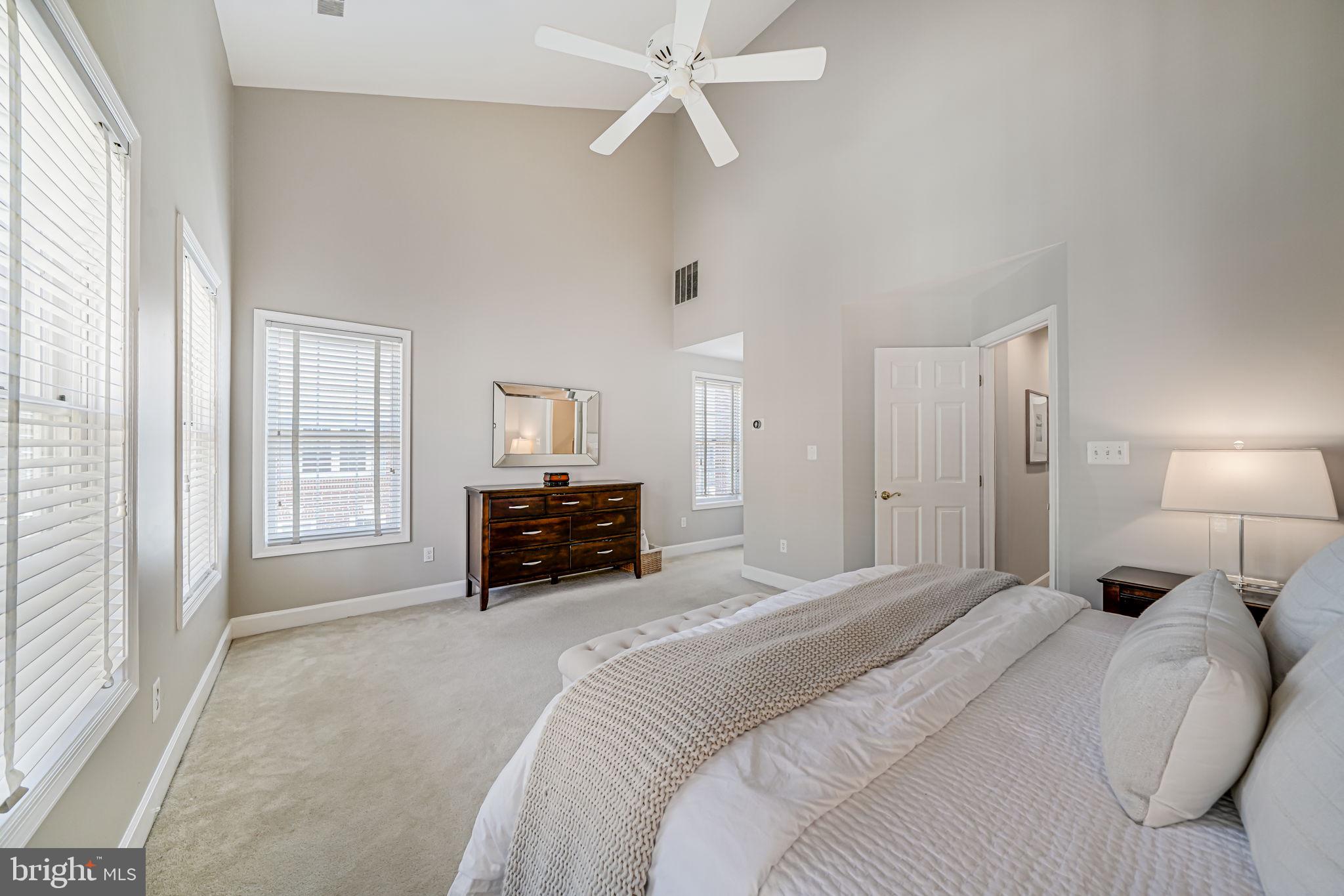 STONEGATE - Residential