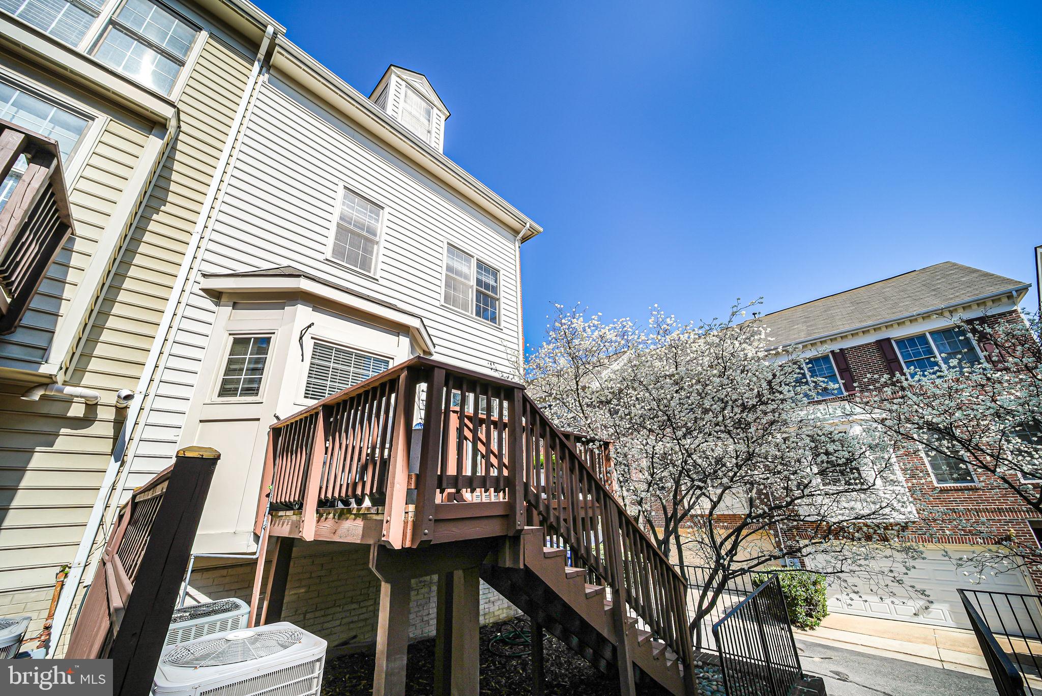 STONEGATE - Residential