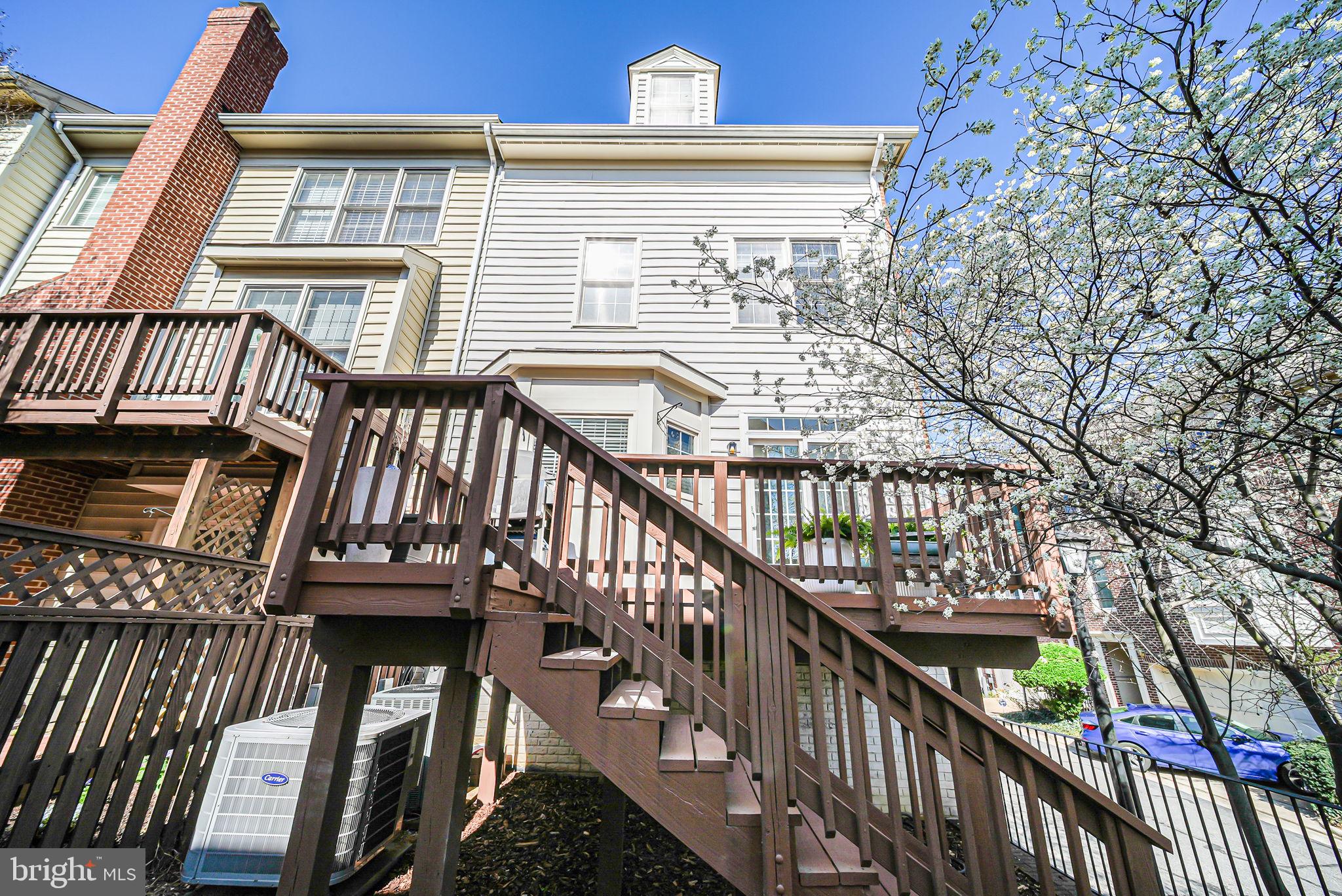 STONEGATE - Residential