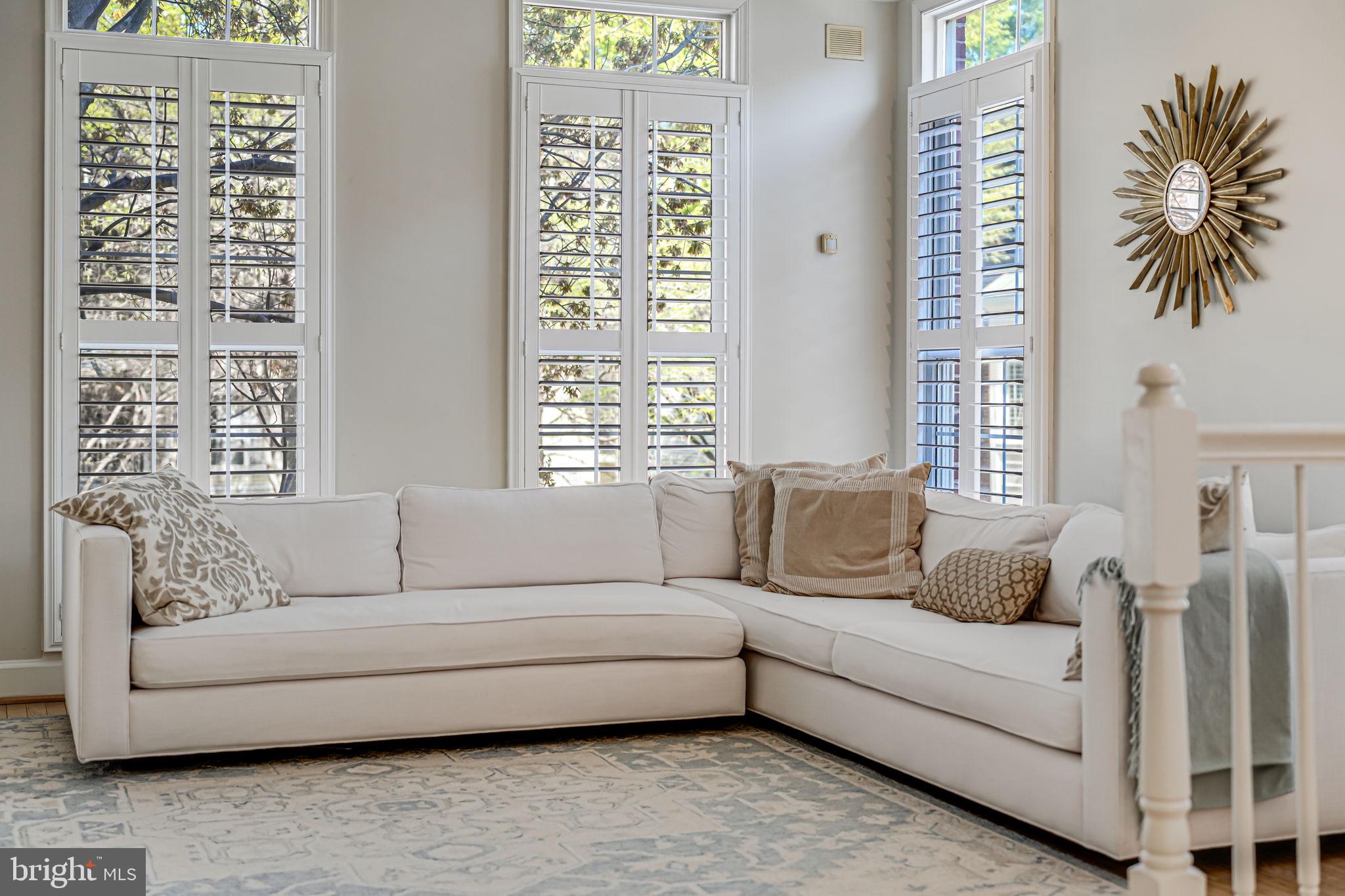 STONEGATE - Residential