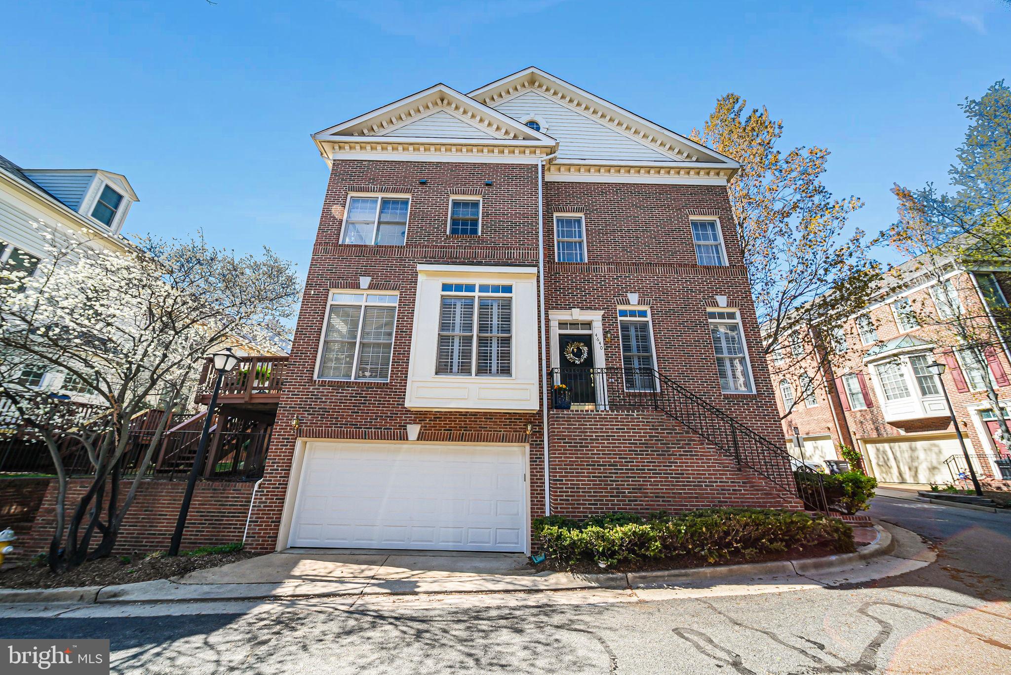 STONEGATE - Residential