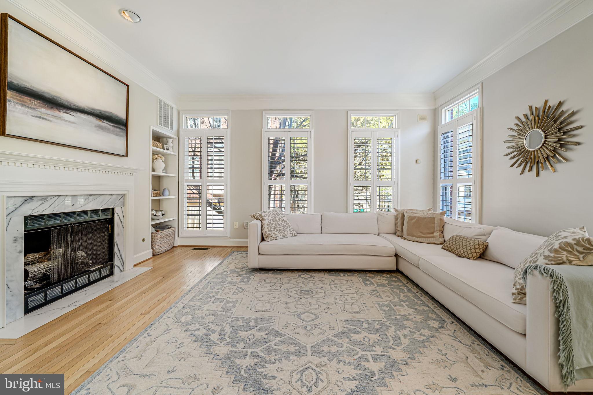 STONEGATE - Residential