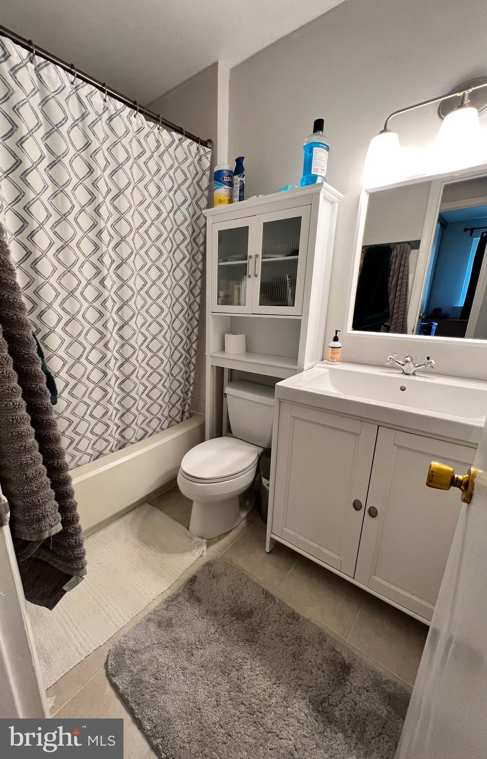 BURKE CENTRE - Residential Lease