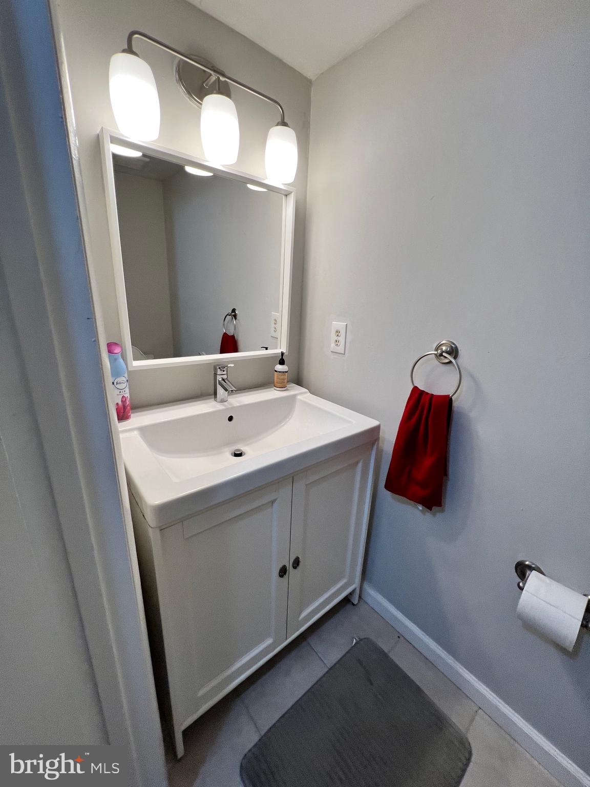 BURKE CENTRE - Residential Lease