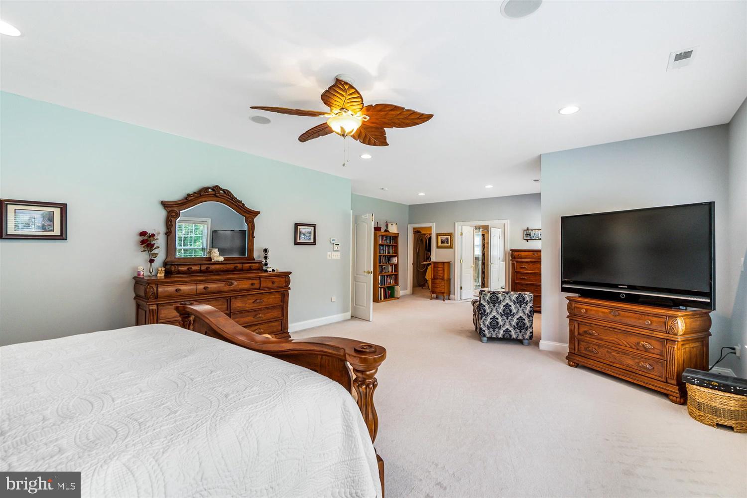 GREENSPRING - Residential