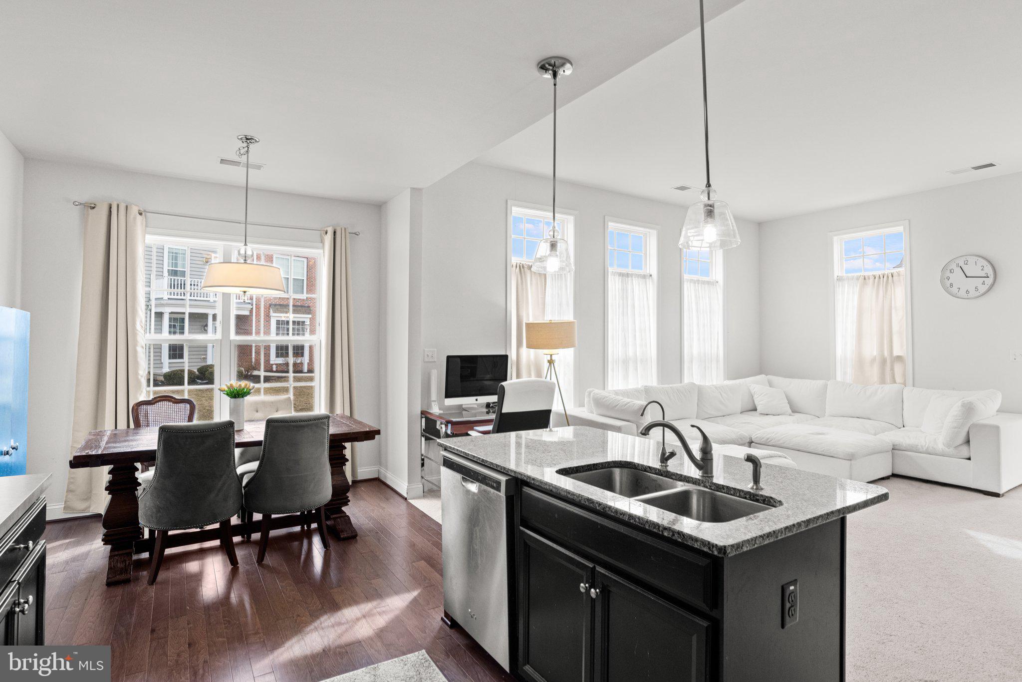 DEER RUN - Residential Lease