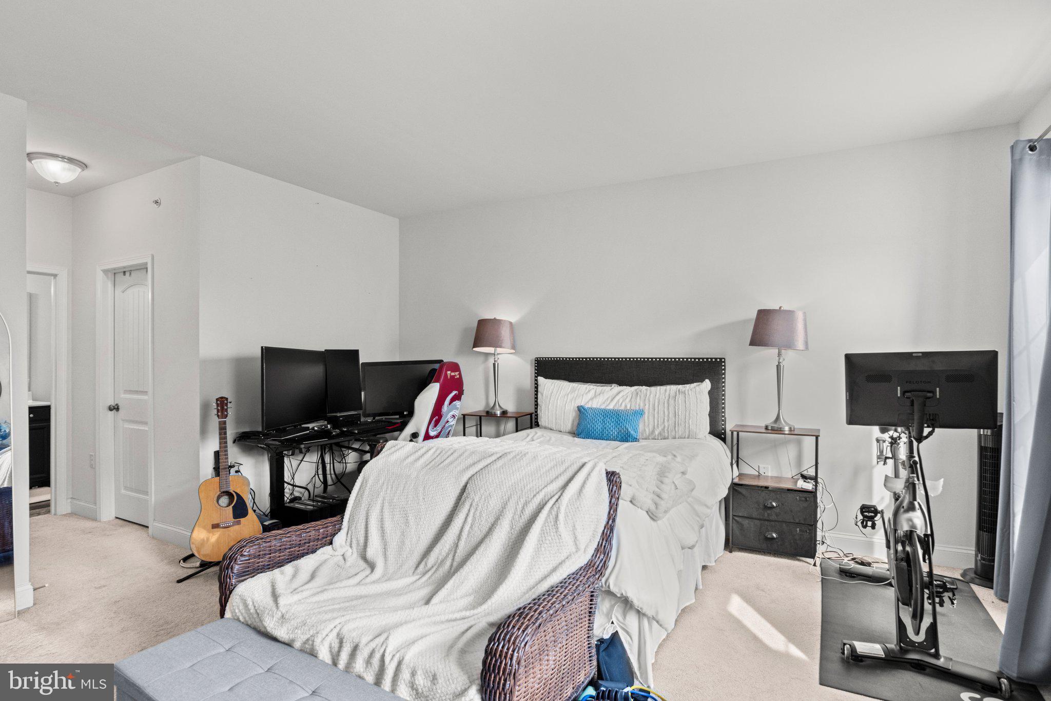 DEER RUN - Residential Lease