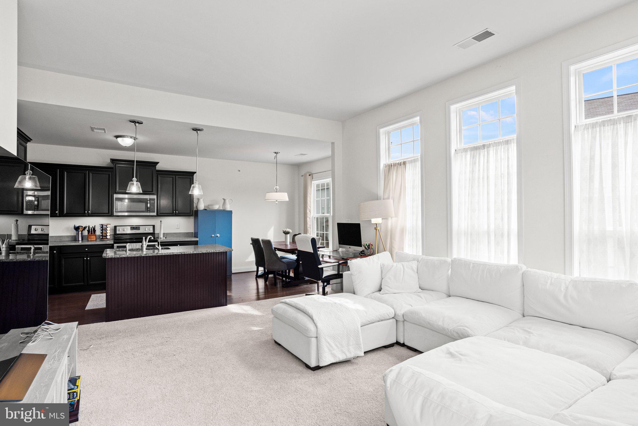 DEER RUN - Residential Lease