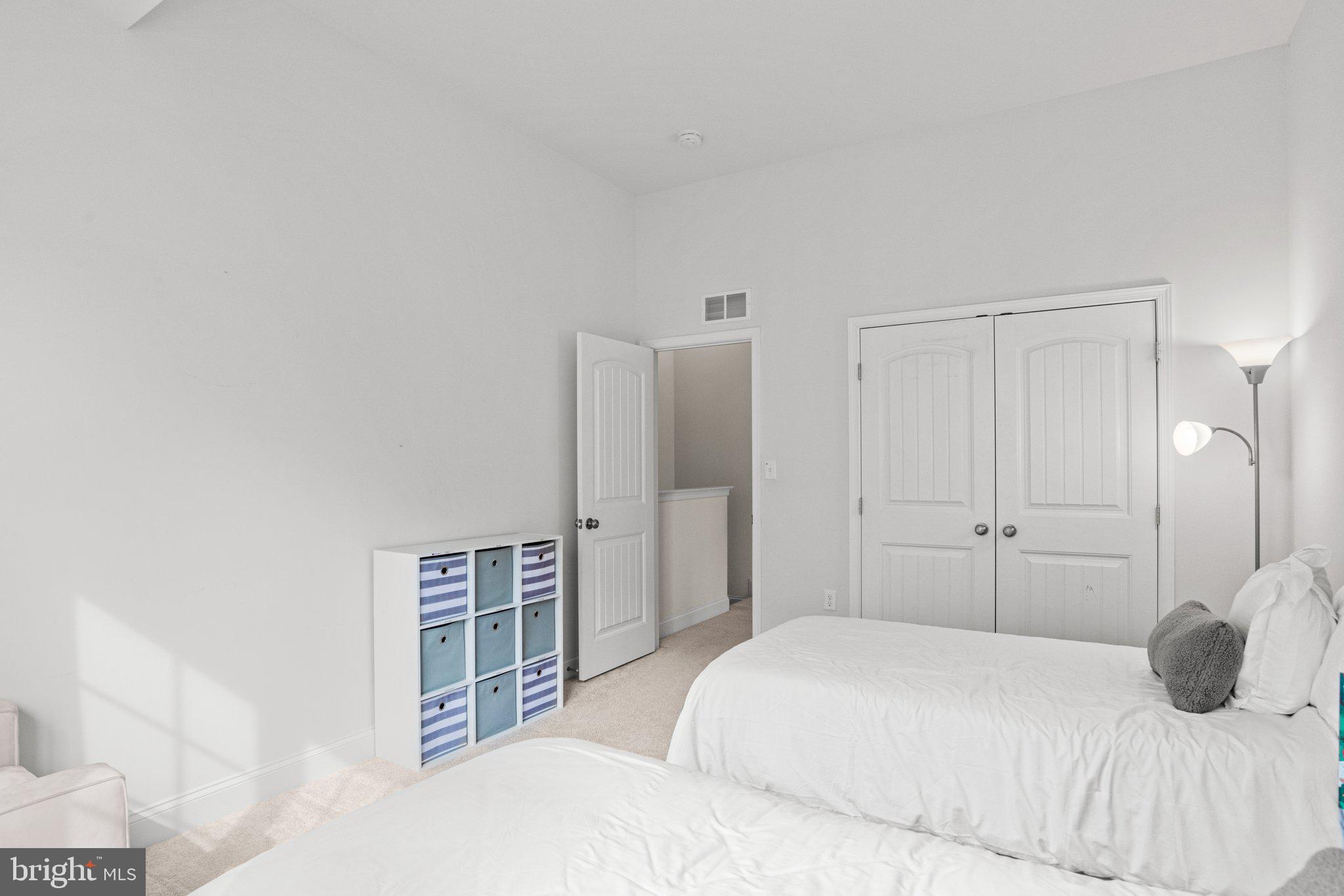 DEER RUN - Residential Lease