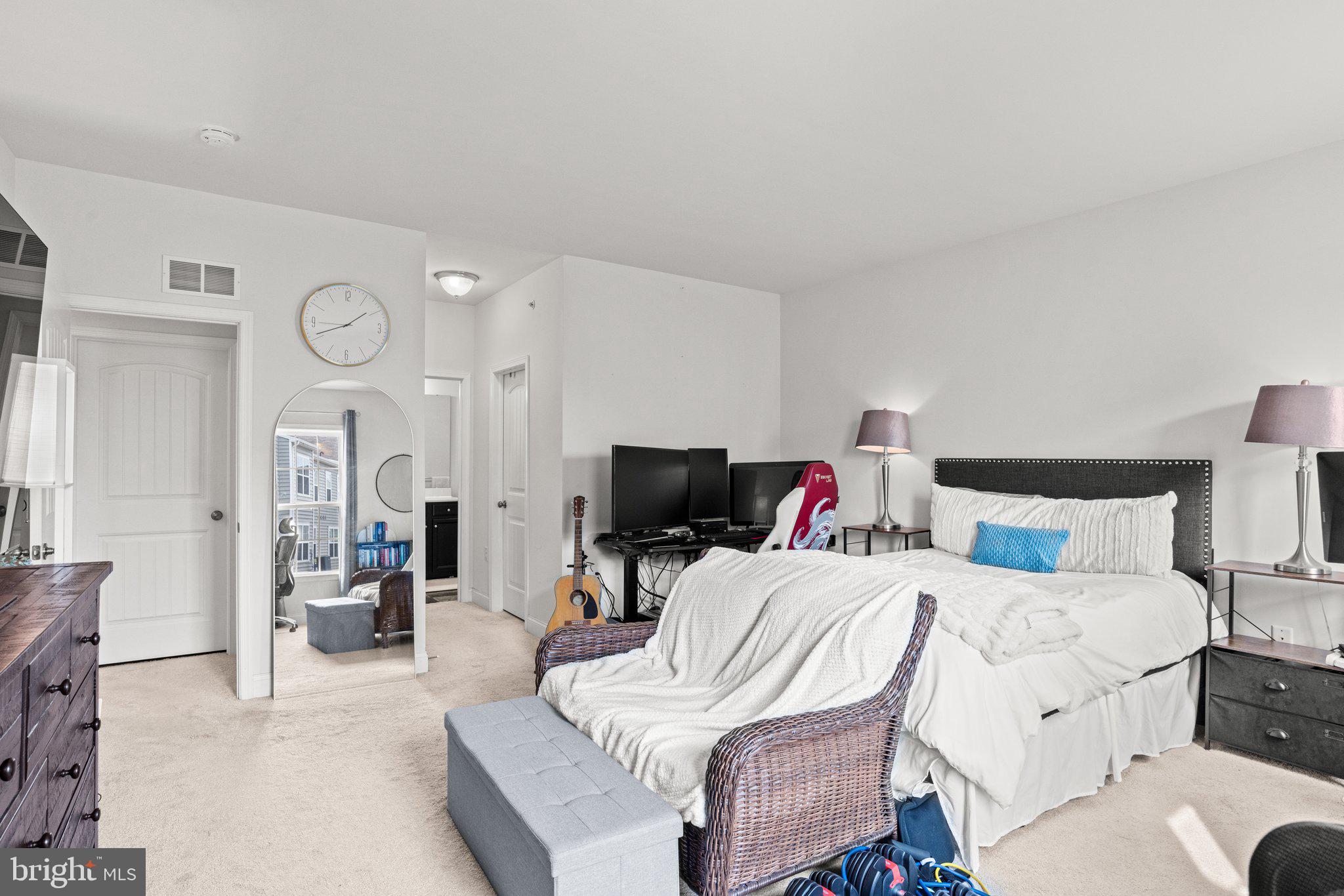 DEER RUN - Residential Lease