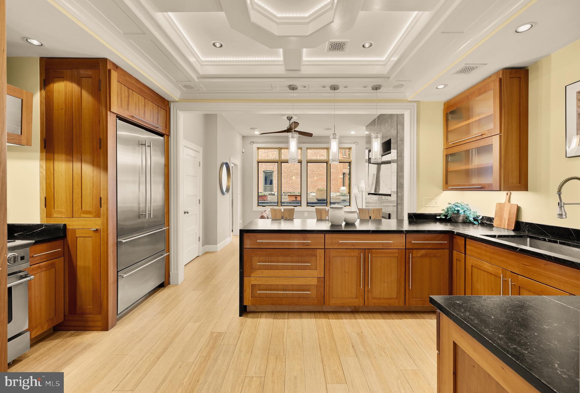 100 W STREET NW